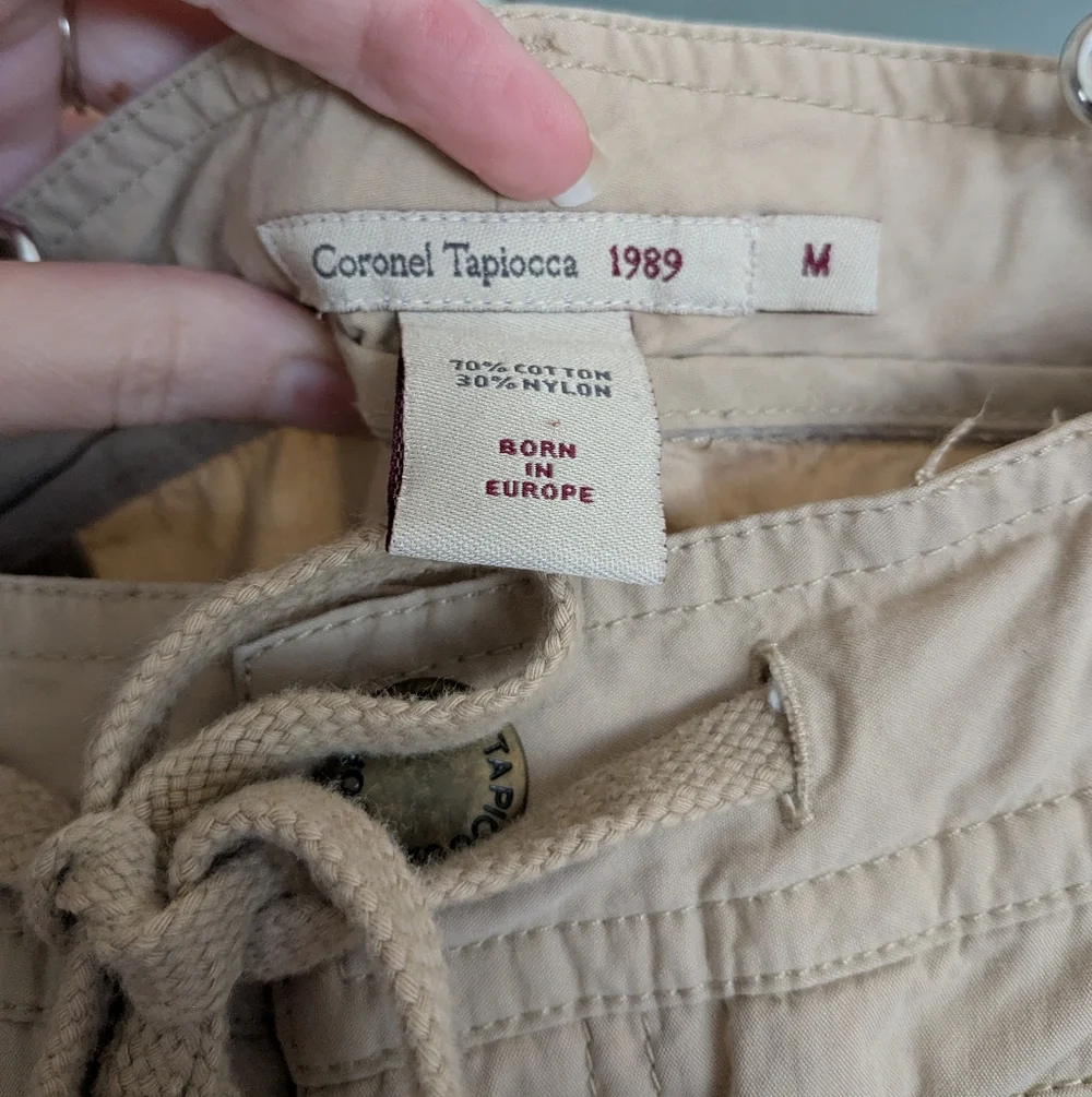 Vintage Coronel Tapioca Tan Khaki Cargo Capris Size Medium